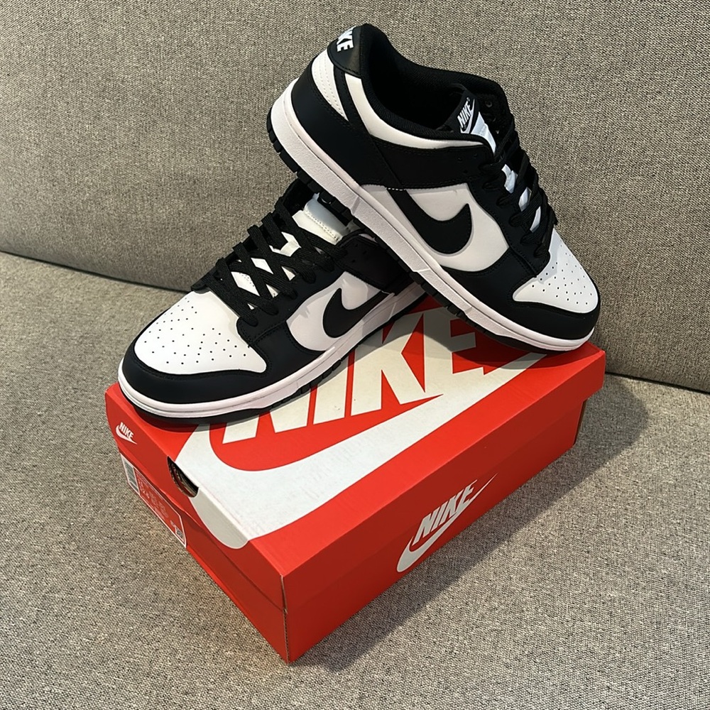 Nike Men’s Panda Dunk Low Retro Size 11- NWT